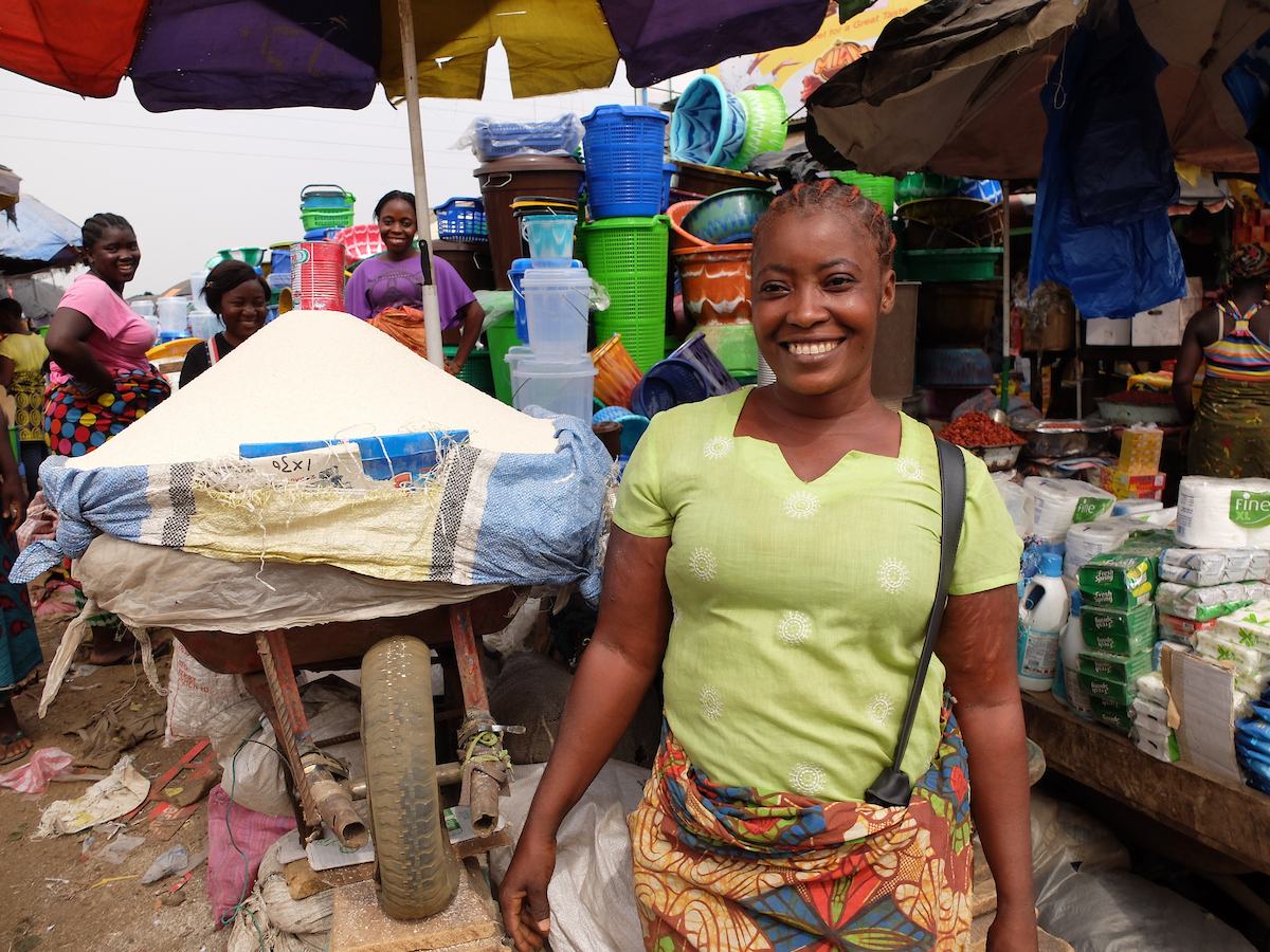 Mikrofinanskunde med butikk i Liberia