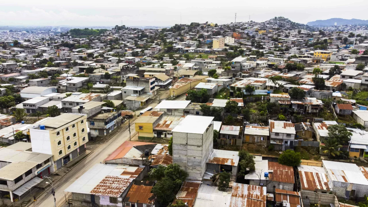 Kriminaliteten i storbyen Guayaquil har eskalert dramatisk den senere tiden.