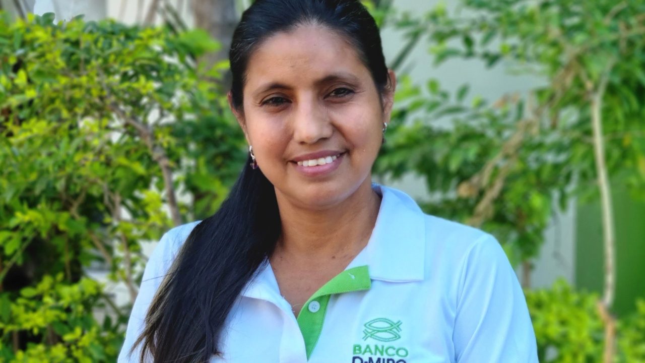 Madelene Cordova jobber i Misjonsalliansens mikrofinansbank i Ecuador D-MIRO