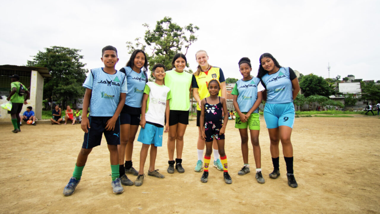 Fotball og andre aktiviteter gir en trygg arena for barn og ungdom der de kan utvikle vennskap, evner og få håp om en bedre fremtid.